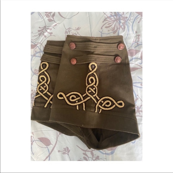 ‼️ SOLD ‼️ Nasty Gal- Military Style Dress Shorts - Size 8 - Picture 7 of 9